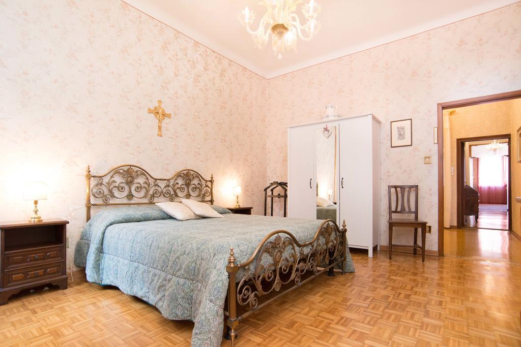 Ca Della Trifora Apartment Venesia Bagian luar foto