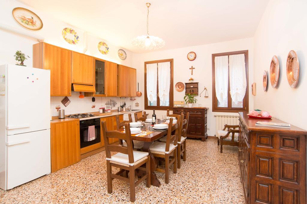 Ca Della Trifora Apartment Venesia Bagian luar foto