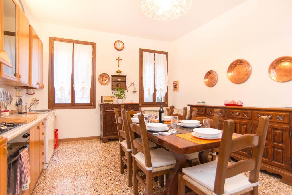 Ca Della Trifora Apartment Venesia Bagian luar foto